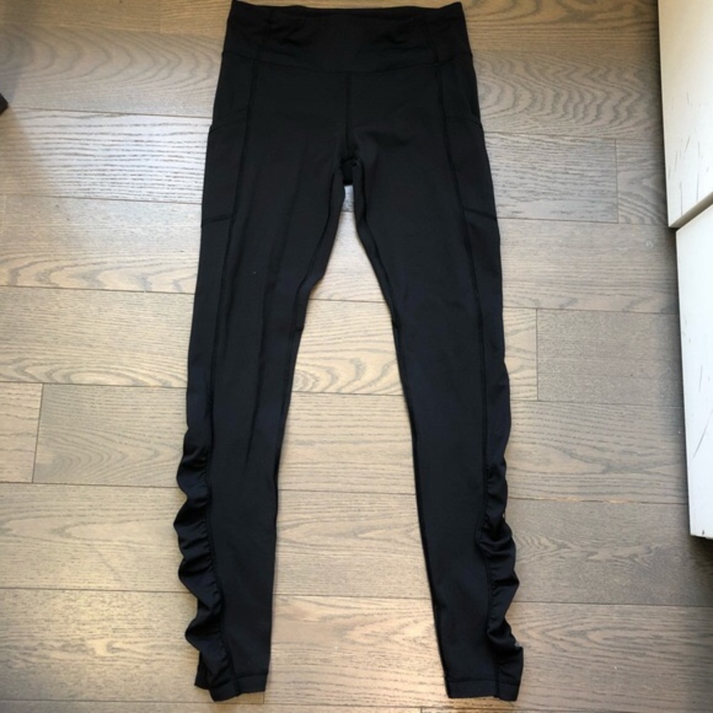 Lululemon Size 8 Ruched Legging